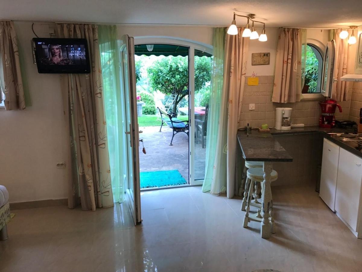 Studio Apartman Lavanda 마툴지 외부 사진
