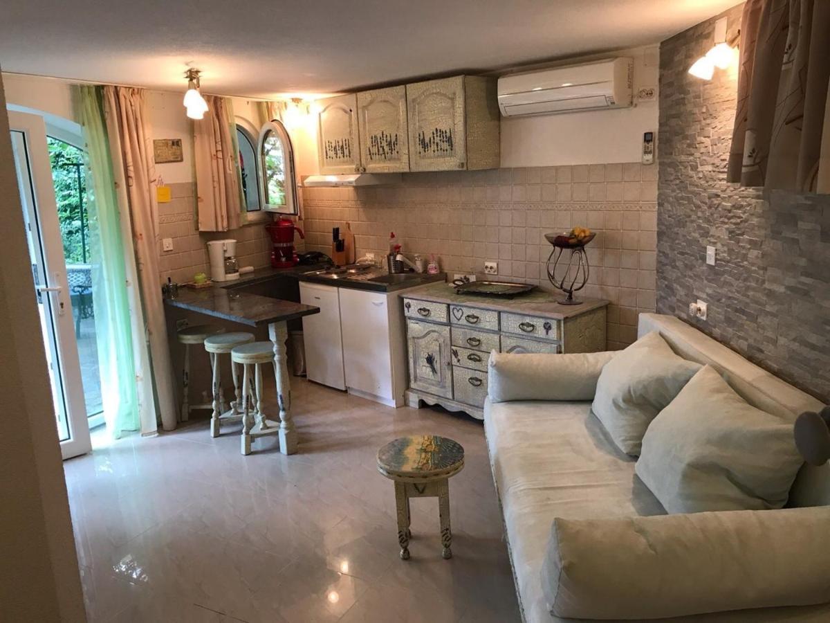 Studio Apartman Lavanda 마툴지 외부 사진